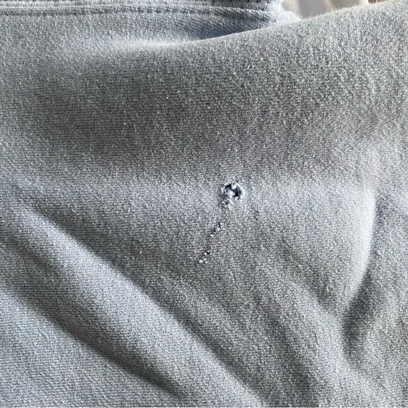 Cropped Sweater - Picture 3 of 5